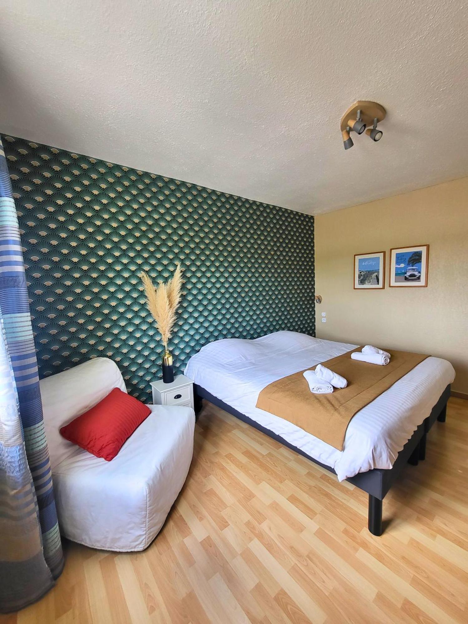 Hotel De La Mer Hyeres Bagian luar foto