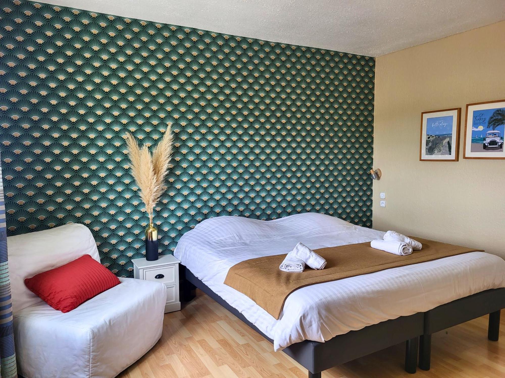 Hotel De La Mer Hyeres Bagian luar foto
