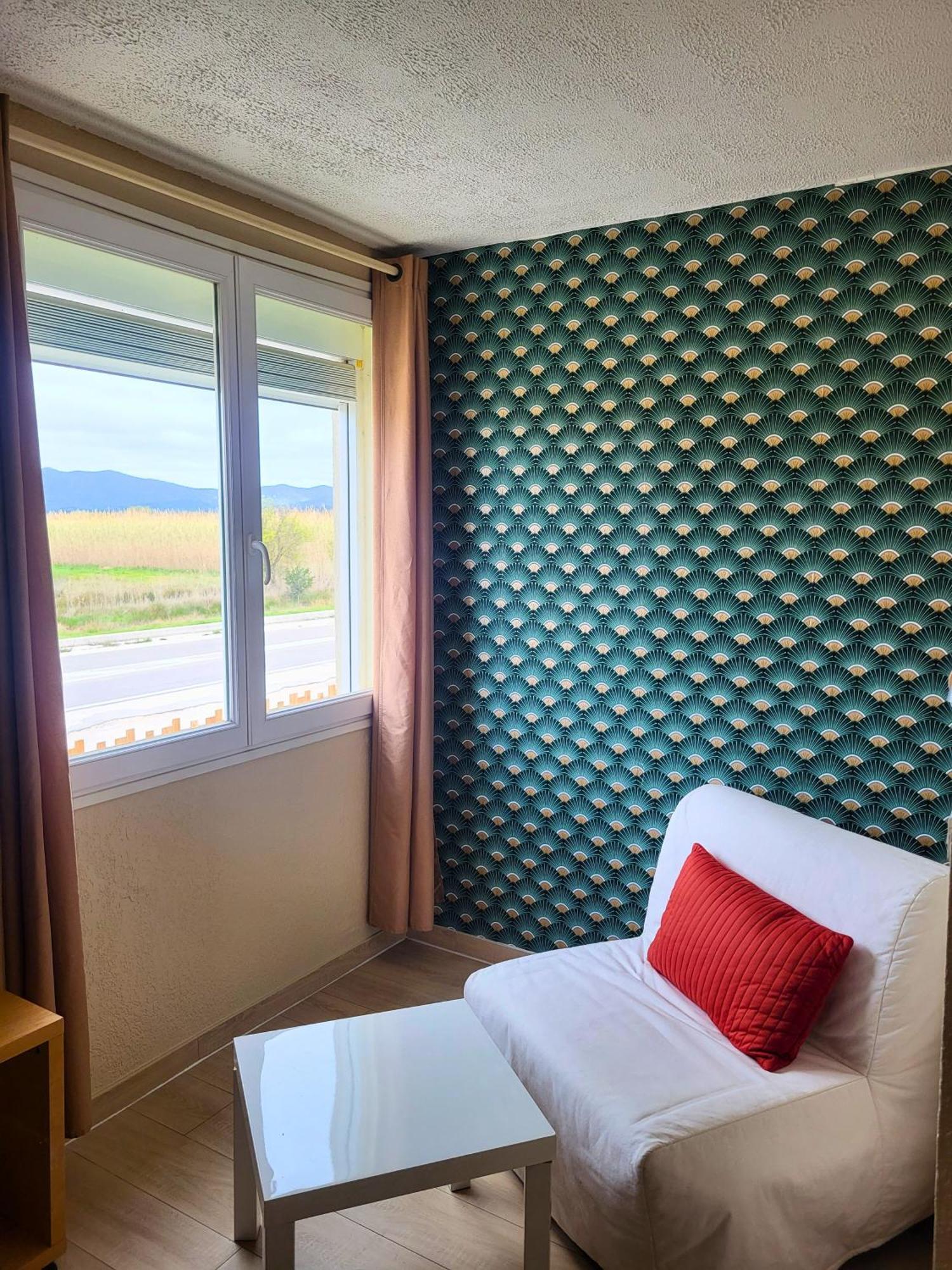 Hotel De La Mer Hyeres Bagian luar foto
