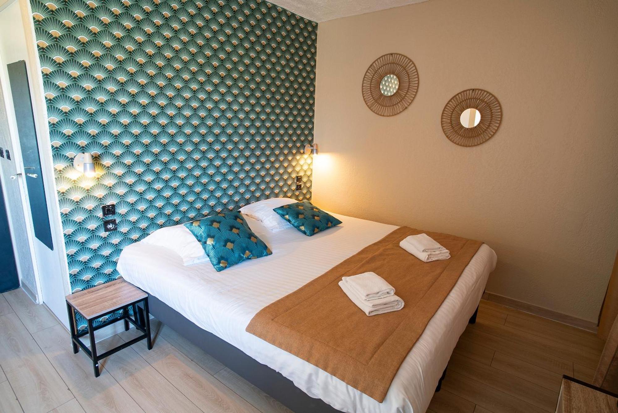 Hotel De La Mer Hyeres Bagian luar foto